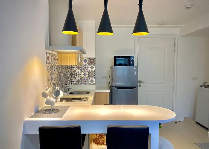 Aparthotel Sanctuary Center 1 Bedroom Staycation In Commonwealth Manila