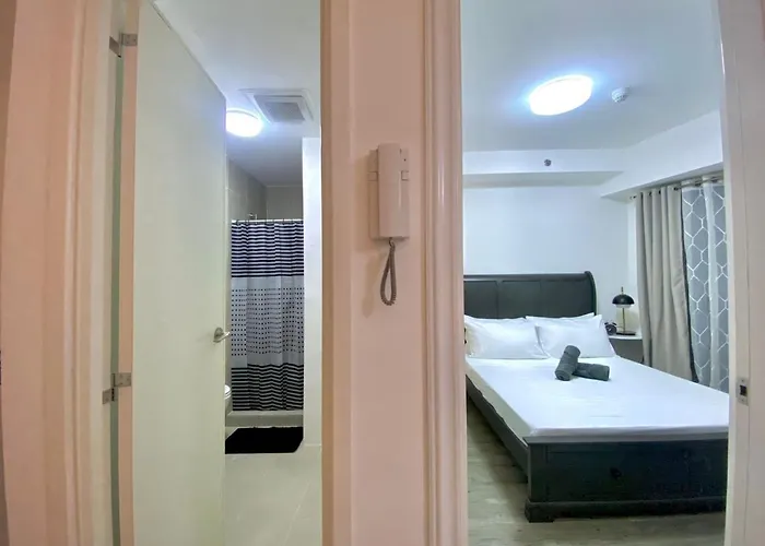 Aparthotel Sanctuary Center 1 Bedroom Staycation In Commonwealth Manila