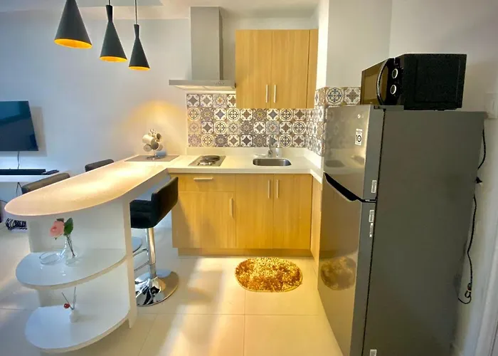 Sanctuary Center 1 Bedroom Staycation In Commonwealth Aparthotel